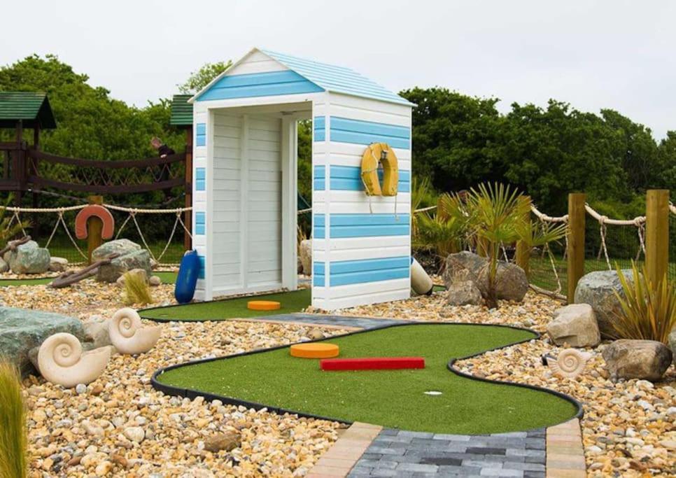 Villa Yarborough View 1 Whitecliff Bay Bembridge Isle Of Wight Exterior foto